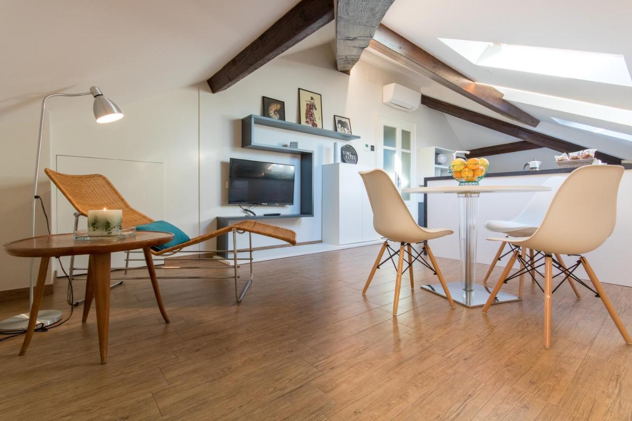 Aqualago Casa Vacanze Suite Verbania Exteriér fotografie